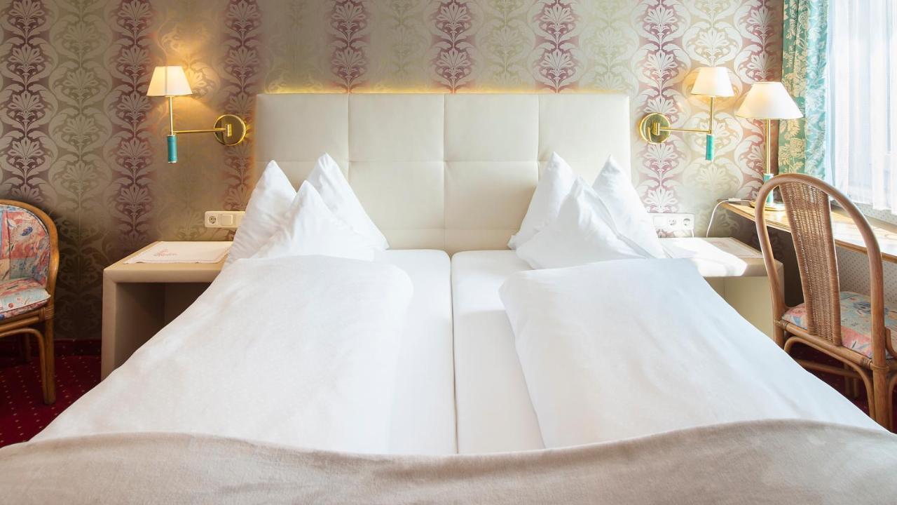 Hotel Landgasthof Altwirt Seeham Extérieur photo