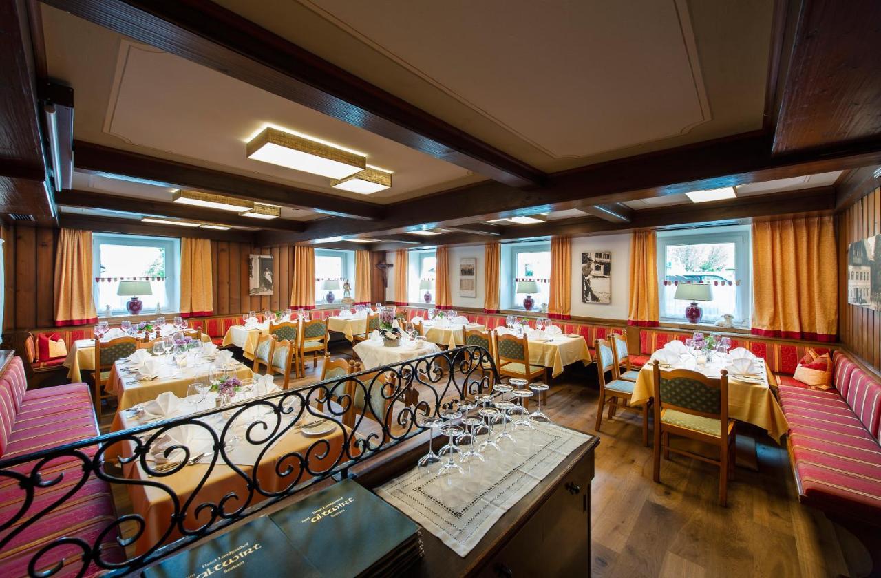 Hotel Landgasthof Altwirt Seeham Extérieur photo