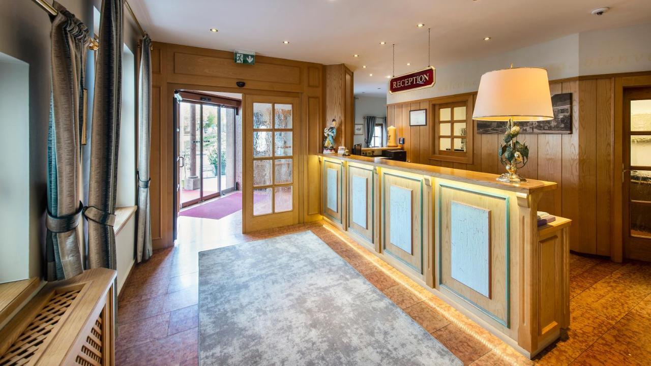 Hotel Landgasthof Altwirt Seeham Extérieur photo