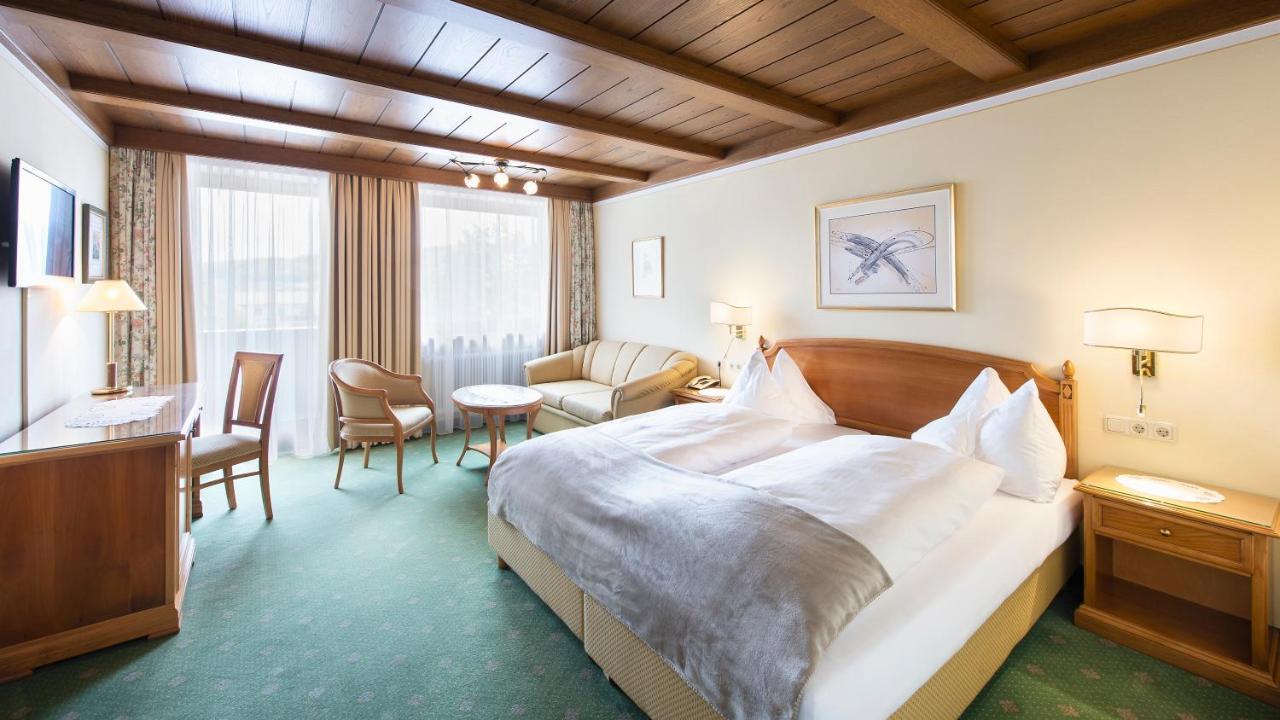 Hotel Landgasthof Altwirt Seeham Extérieur photo